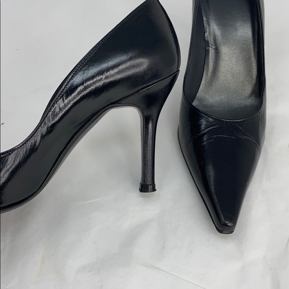 Stuart Weitzman Sz 6N Black Leather Pointed Heels - Picture 7 of 8